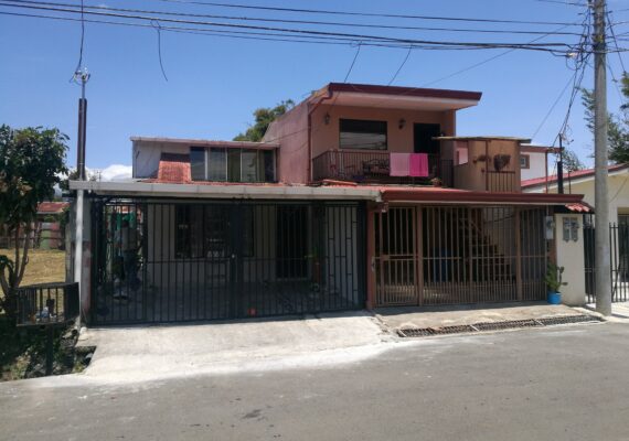 Casas en las Quebradas, Sto Domingo de Heredia